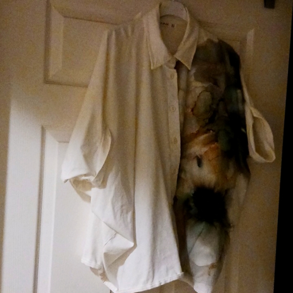 Luukaa blouse or shirt